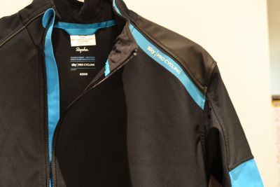 rapha softshell2.jpg